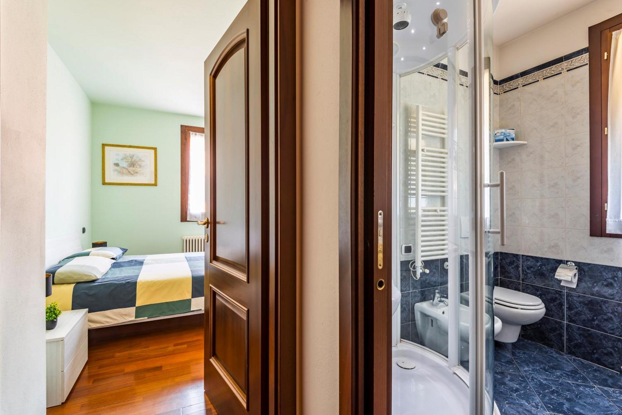 Jacuzzi Apartment In Italian Villa, Wi-Fi & Garden Sassuolo - Maranello Casalgrande Exterior foto